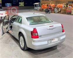 کرایسلەر 300